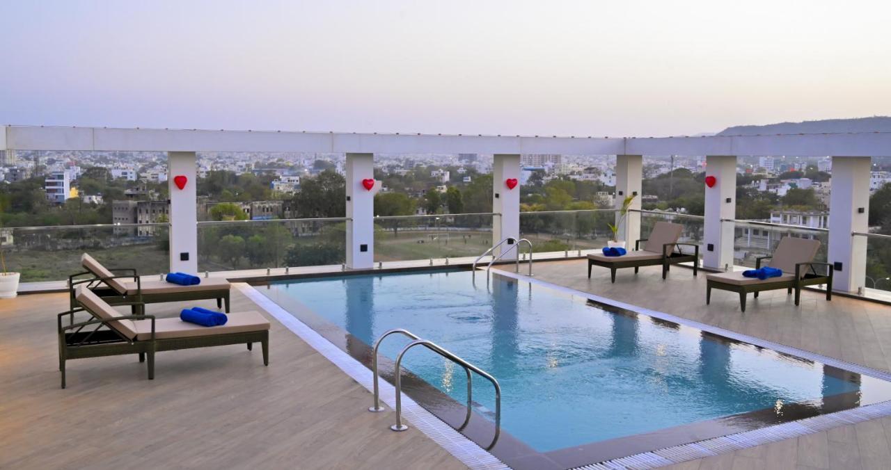 The Jagat Hotel And Spa Udaipur Exteriör bild